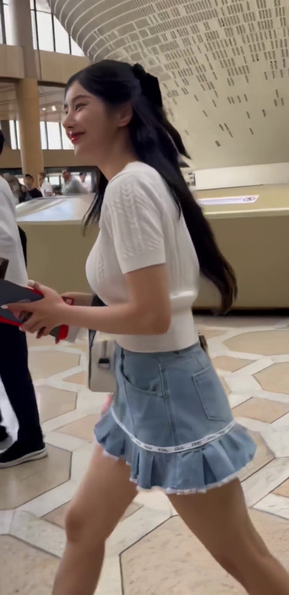 Kwon Eunbi In Real Life: The Aura is Real