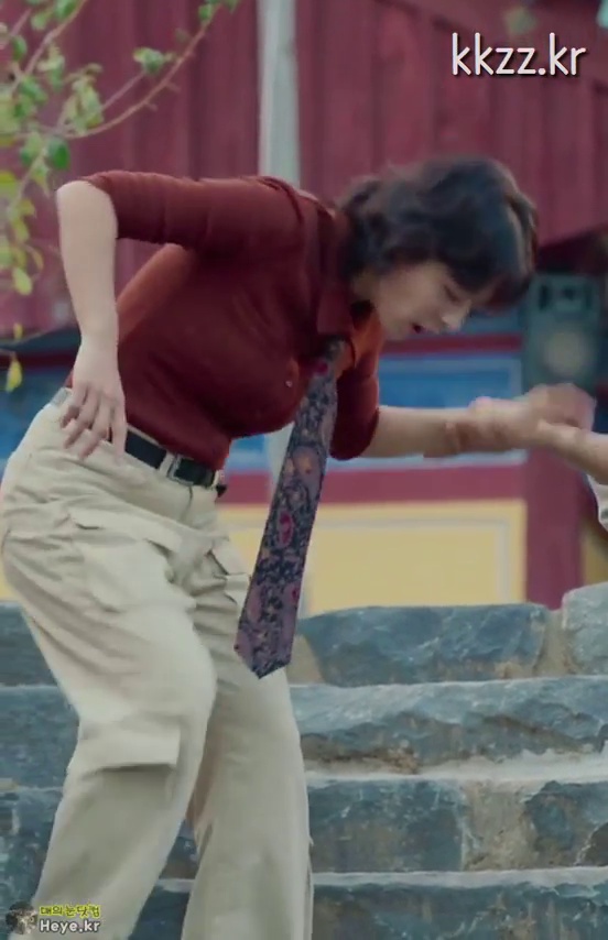 Seol In-ah Makes Me Want to Watch the Drama
