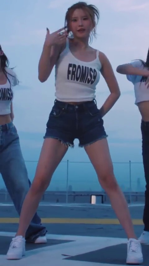 FROMIS_9 Song Hayoung in Refreshing White Tank Top and Blue Denim Shorts